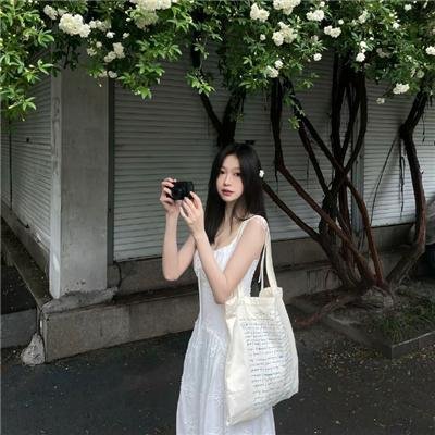 可爱小小姐